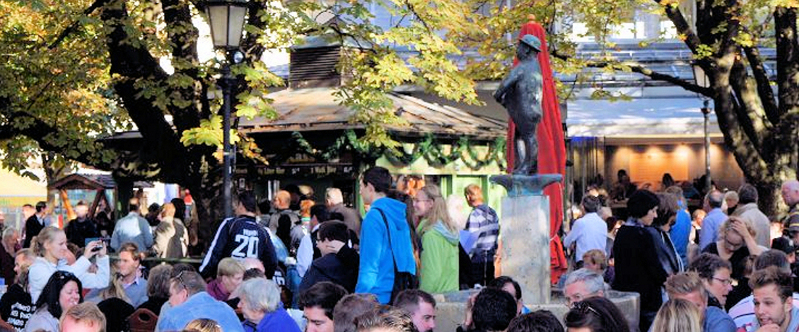 ozTour Munich Beer Tour in Best Beer Garden in Viktualienmarkt